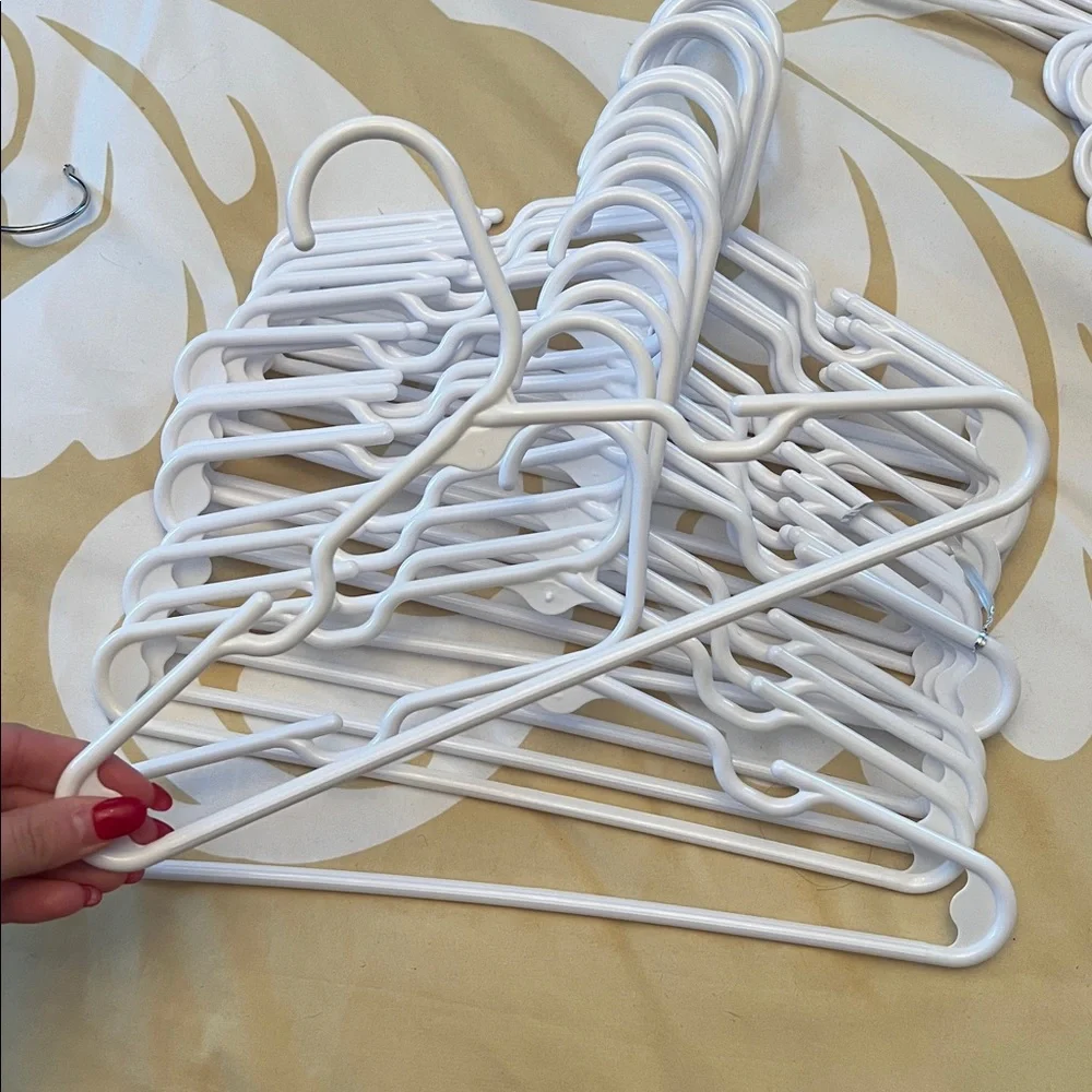 Children’s White Plastic Clothes Hangers set of 20